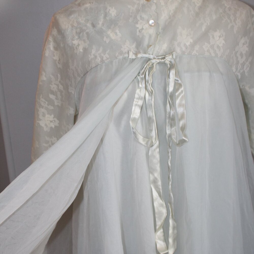 Vintage Chiffon and Lace by Flaums Medium 2 Piece Robe and Nightgown Womens